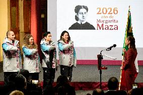 President Of Mexico Presents The Flag To The Athletes Representing Mexico At The Winter Games - Mexico City