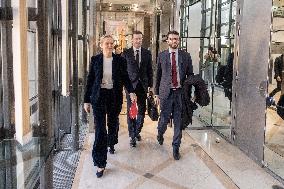 Submission of the report "Influence and Social Networks" to the government - Paris AJ