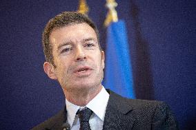 Submission of the report "Influence and Social Networks" to the government - Paris AJ