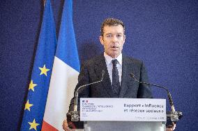 Submission of the report "Influence and Social Networks" to the government - Paris AJ