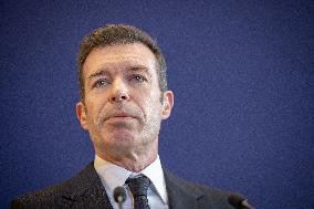 Submission of the report "Influence and Social Networks" to the government - Paris AJ