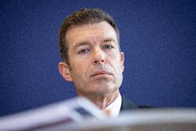 Submission of the report "Influence and Social Networks" to the government - Paris AJ