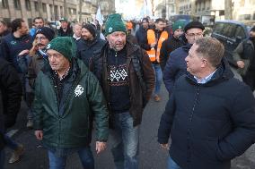 Delegation of Farmers Goes to Matignon - Paris