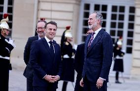 President Macron and King Felipe VI Visit an Exhibition at The Chateau de Versailles - Versailles