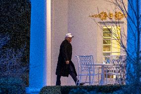 President Trumpreturns to the White House from Detroit, Michgan