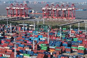 Shanghai Port Container Foreign Trade Terminal