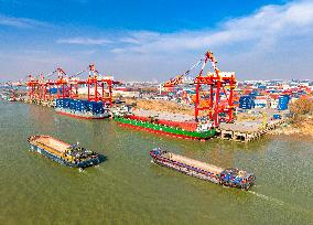 Yangzhou Port