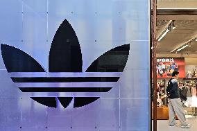 Adidas Originals Store