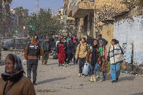 Civilians Flee Aleppo Amid Kurdish-Government Clashes - Syria