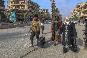 Civilians Flee Aleppo Amid Kurdish-Government Clashes - Syria