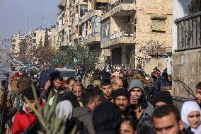 Civilians Flee Aleppo Amid Kurdish-Government Clashes - Syria