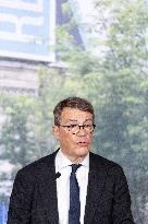 Paris' Mayor delivers a speech for the 2026 whishes - Paris AJ