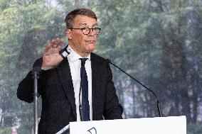 Paris' Mayor delivers a speech for the 2026 whishes - Paris AJ