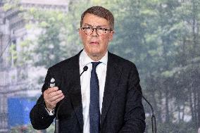 Paris' Mayor delivers a speech for the 2026 whishes - Paris AJ