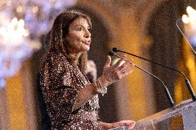 Paris' Mayor delivers a speech for the 2026 whishes - Paris AJ