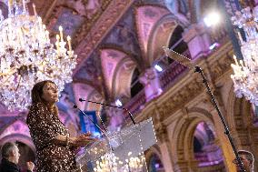 Paris' Mayor delivers a speech for the 2026 whishes - Paris AJ