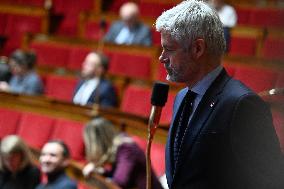 Session of Questions to The Government - Paris