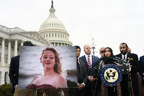 House Homeland Security Committee Democrats discuss killing of Renee Good