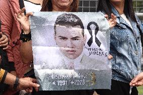 Fans Gather to Enter Yeison Jimenez Symbolic Funeral in Bogota