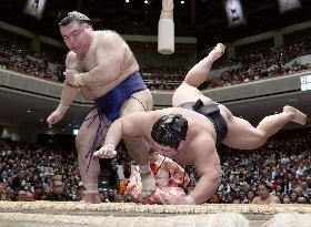 New Year Grand Sumo Tournament