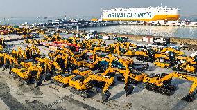 Suzhou Port Vehicles Export