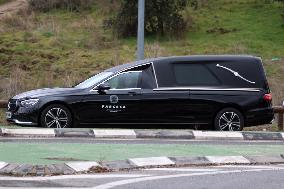 A Hearse Enters La Zarzuela Palace On The Death Of Irene Of Greece - Madrid