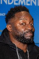 Promis Le Ciel Paris Film Premiere