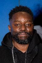 Promis Le Ciel Paris Film Premiere