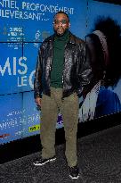 Promis Le Ciel Paris Film Premiere