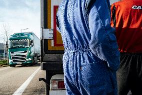 Blockade of Power Stations and Control of Shipments - Montauban