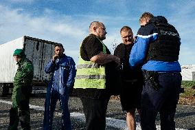 Blockade of Power Stations and Control of Shipments - Montauban