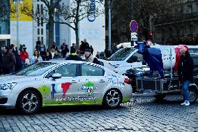 Operation Promotes Fair Trade Milk In Paris - France