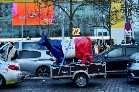 Operation Promotes Fair Trade Milk In Paris - France