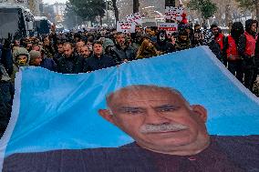 Thousands Protest Syrian Army Attacks in Diyarbakir - Turkey