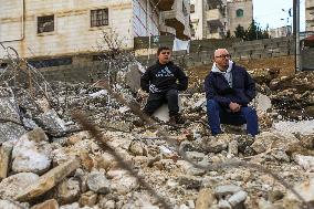 Israeli Forces Raid Hebron January 15