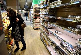 Illustration - Egg Shortages In Supermarkets - Paris