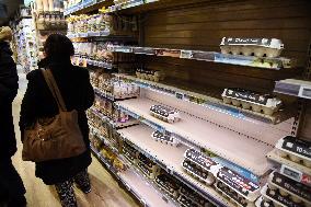 Illustration - Egg Shortages In Supermarkets - Paris