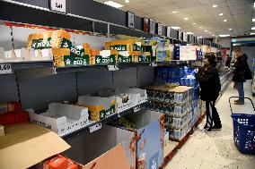 Illustration - Egg Shortages In Supermarkets - Paris