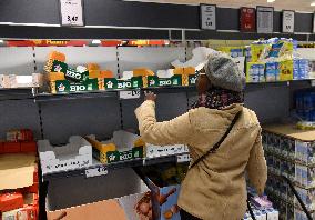 Illustration - Egg Shortages In Supermarkets - Paris