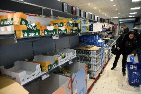 Illustration - Egg Shortages In Supermarkets - Paris