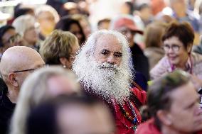 Visitors Attend Inaugural Jaipur Literature Festival - India