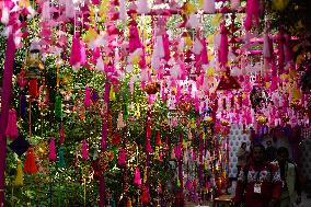 Visitors Attend Inaugural Jaipur Literature Festival - India