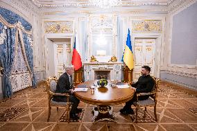 Zelensky Meets Pavel For Extended Talks - Kyiv
