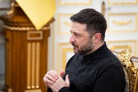 Zelensky Meets Pavel For Extended Talks - Kyiv