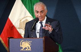 Exiled crown prince Reza Pahlavi speaks at a news conference in Washington DC.