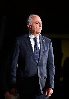 Exiled crown prince Reza Pahlavi speaks at a news conference in Washington DC.