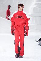 MFW - Li-Ning Runway
