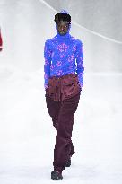 MFW - Li-Ning Runway