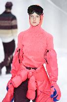 MFW - Li-Ning Runway