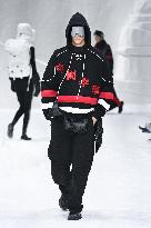 MFW - Li-Ning Runway